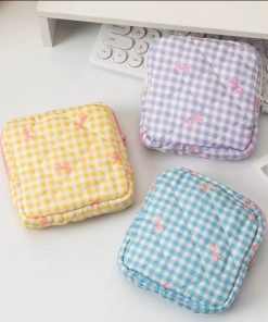 کیف نواربهداشتی چهارخونه